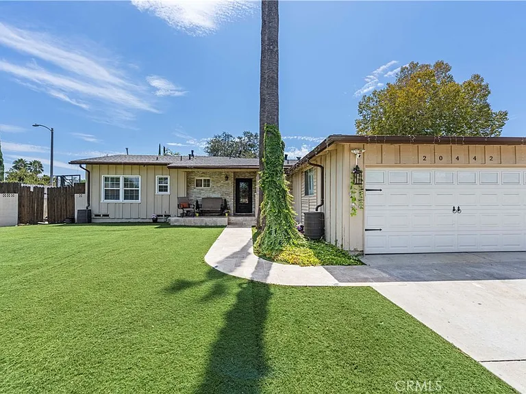 20442 Enadia Way — Photo 2