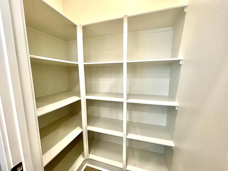 1692 Enterprise Dr — Photo 15