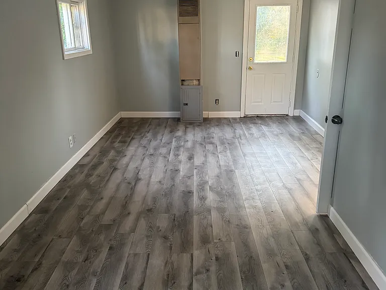 6305 N Wayne Rd — Photo 12