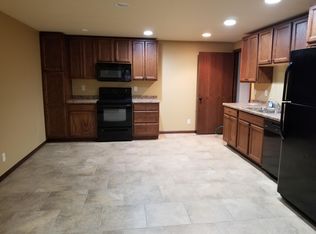 313 26th Ave #B, Sheldon, IA 51201