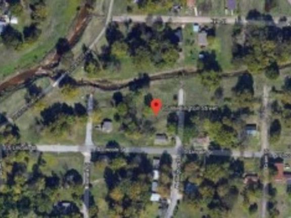 5th image of 85 Wellington St