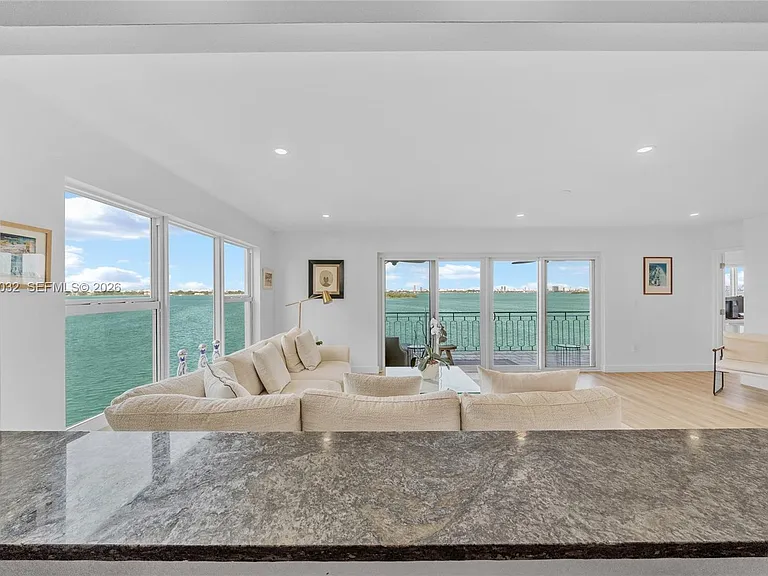 11111 Biscayne Blvd #5A — Photo 7