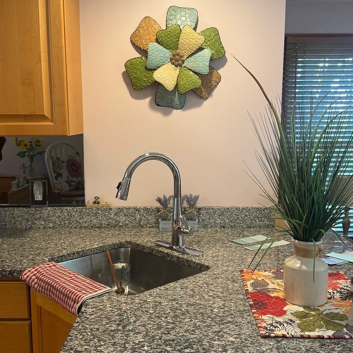 1 bed, 1.0 bath, 775 sqft, $2,400 — Photo 4