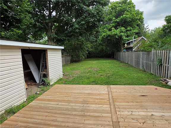 3rd image of 109 Sydenham St