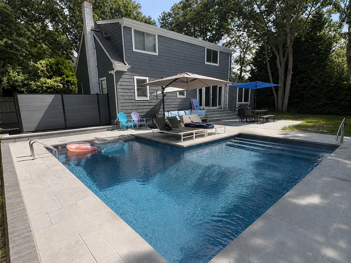 Hampton Bays — Photo 2
