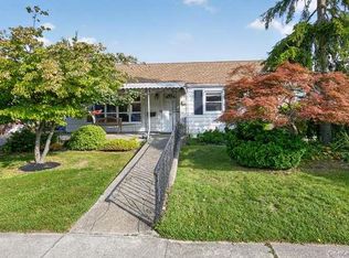 84 E Lido Promenade, Lindenhurst, NY 11757