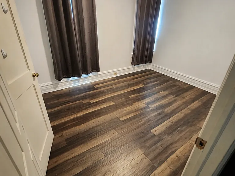 119 N Richmond St — Photo 12