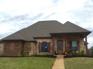 207 Emerald Cir, Brandon, MS 39047