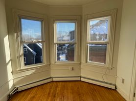 485 Cumberland Ave, Small 1bdrm
