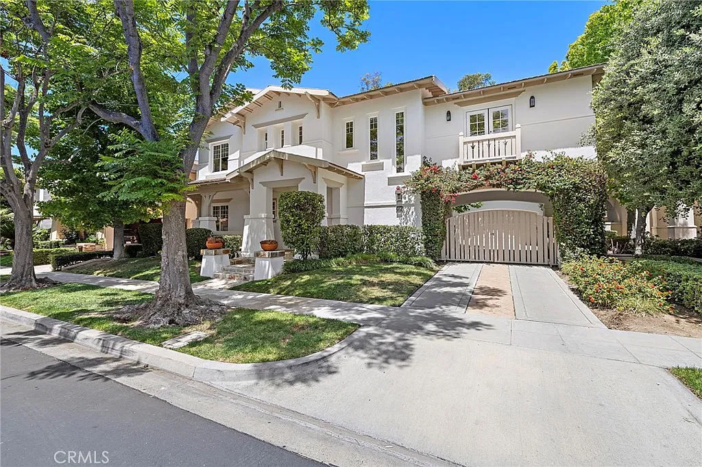 4 bed, 5.5 bath, 3853 sqft, $8,000 — Photo 4