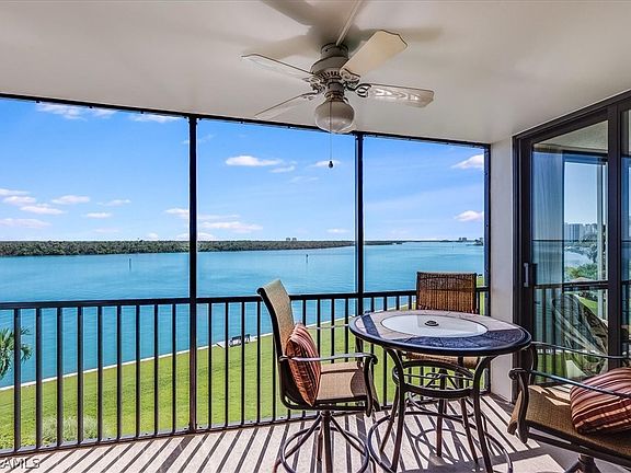 4th image of 4253 Bay Beach Ln #D3