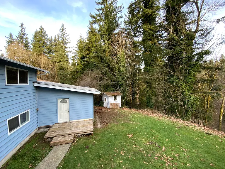1628 202nd Pl SW — Photo 29