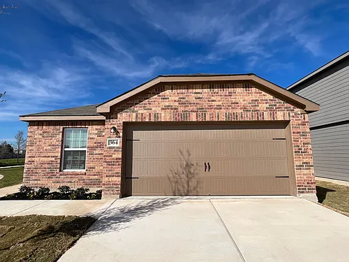 364 Crescent Park Dr Photo 1
