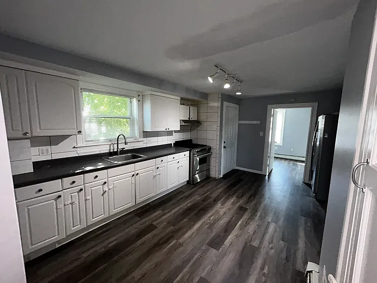 16 Northend St #2 — Photo 1
