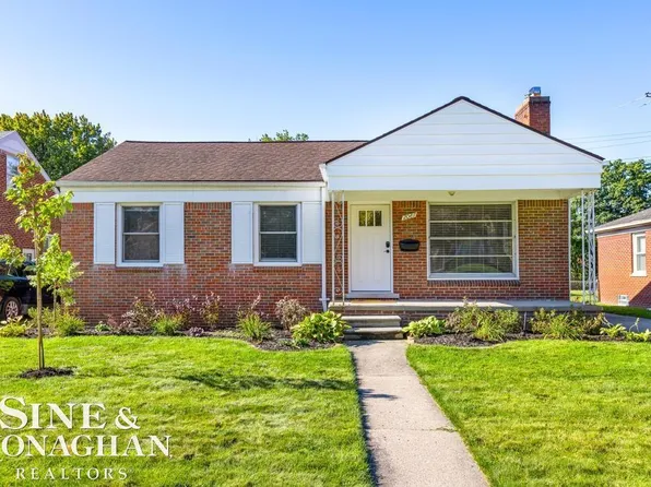 2087 Allard Ave, Grosse Pointe Woods, MI 48236