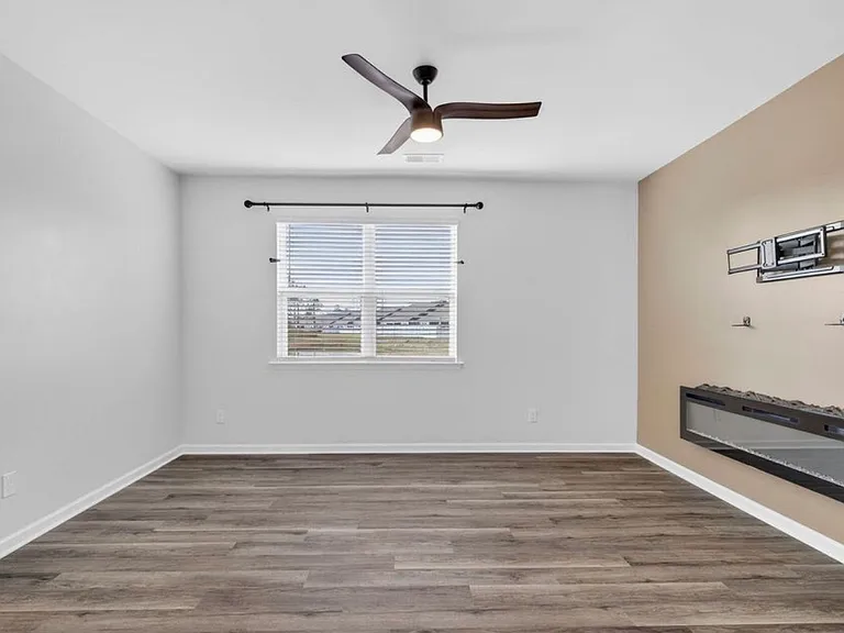 2039 Willowleaf Dr — Photo 10