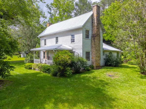 9615 Bryson City Rd, Franklin, NC 28734