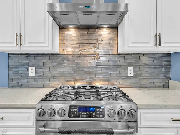364 Carson Oaks Ln — Photo 15