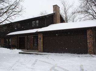 3871 Sunset Ln, Northbrook, IL 60062