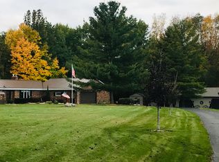5269 County Line Rd, Luxemburg, WI 54217