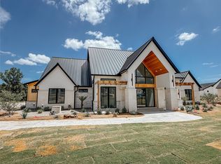 520 Royal Santana Run, Weatherford, TX 76087