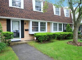 8 Jackson Dr #8, Milford, CT 06460