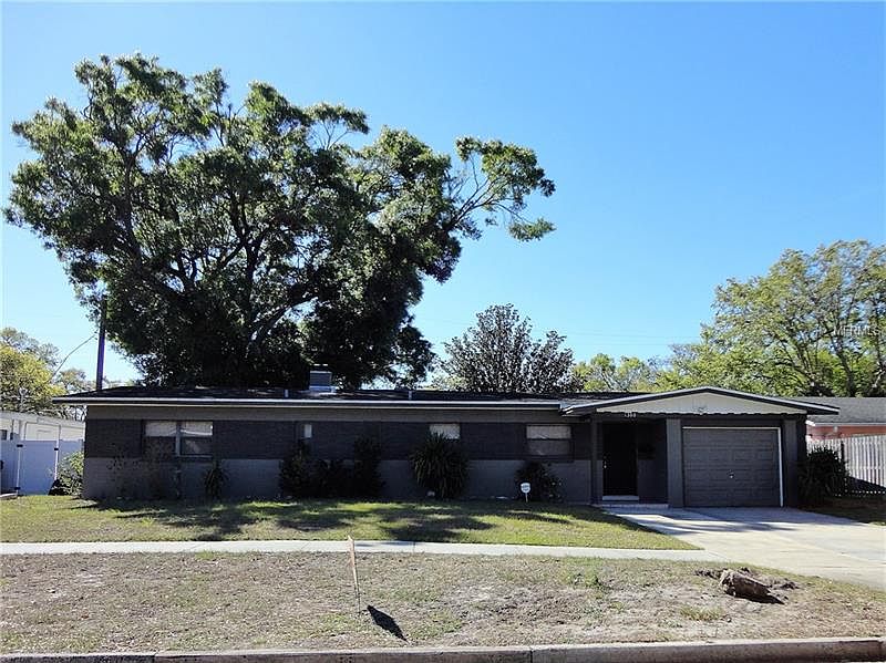 1st image of 1300 Corbett Ln
