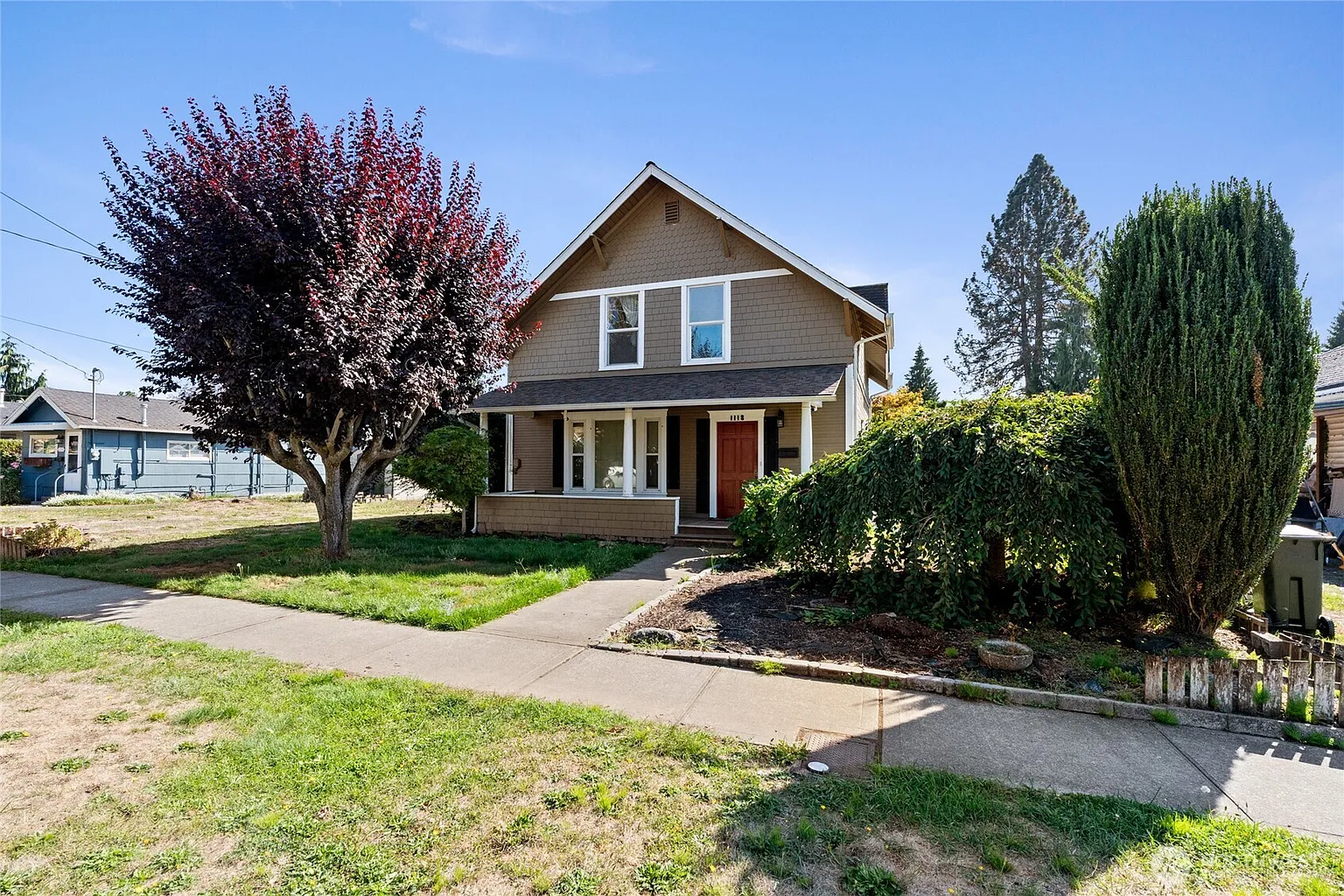 1118 Thompson Street photo 1