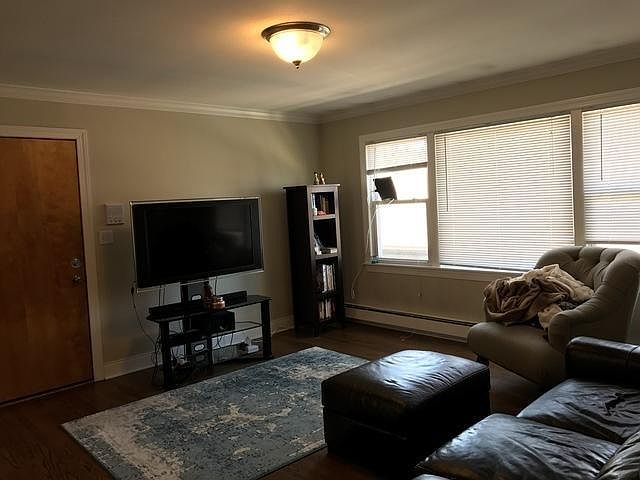 1st image of 421 Marengo Ave #3