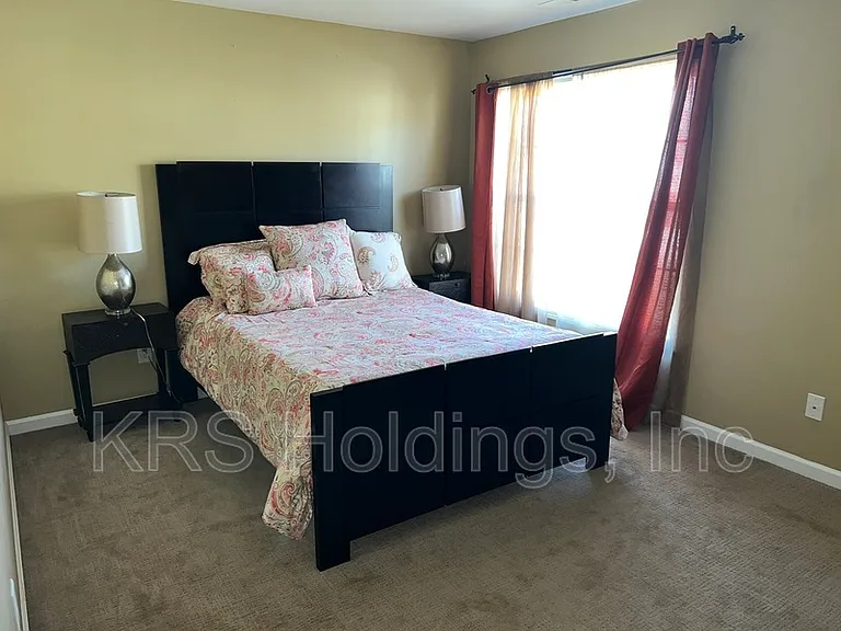 8164 Rolling Glenn Dr — Photo 12