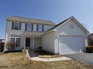 213 S Tanglewood Ct, Round Lake, IL 60073