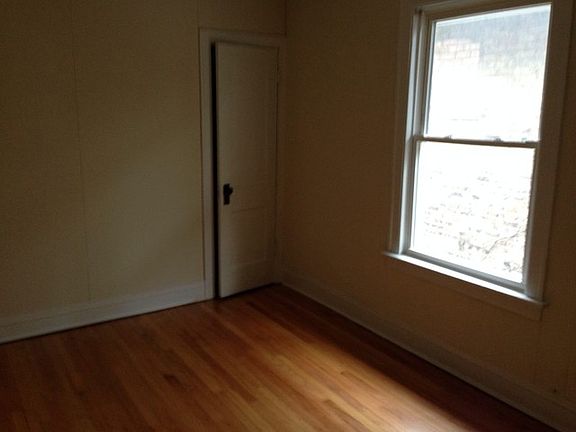 4th image of 5637 S Francisco Ave #1