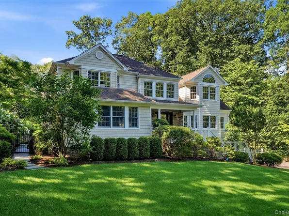 406 Brook Road, Port Jefferson, NY 11777