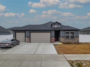 4738 W Hawk St NE, Moses Lake, WA 98837