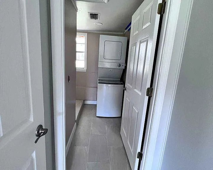 2410 S Brocksmith Rd — Photo 16