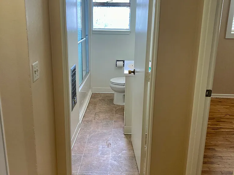 507 Canterbury Ln — Photo 16