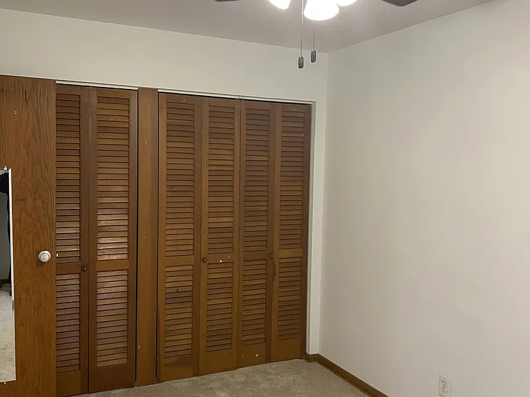 2700 Humboldt Ave S — Photo 12