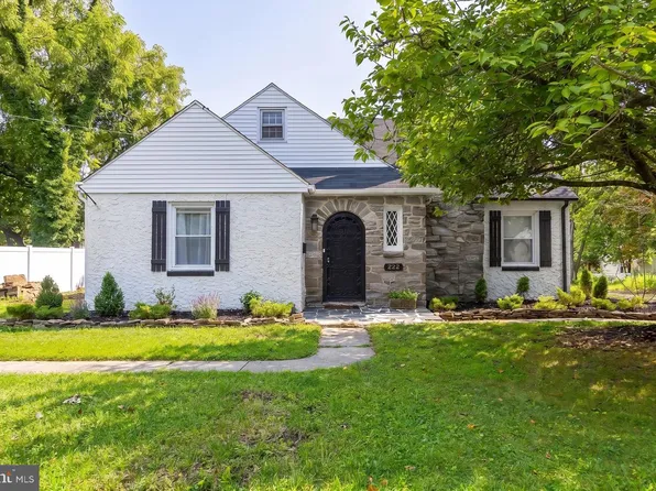 522 Cedar Ave, Pitman, NJ 08071