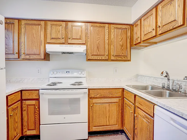 The Treehouse - Kitchen