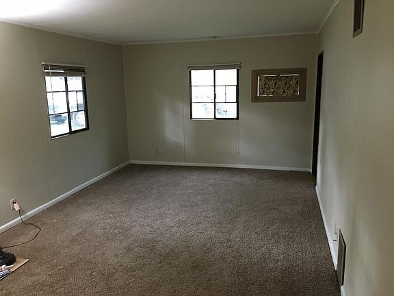 2nd image of 1620 S Cotner Blvd