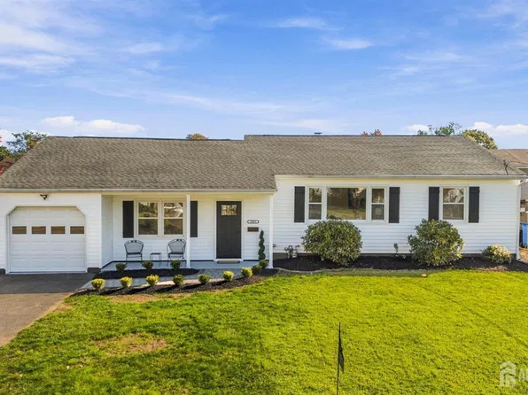 1925 Grant Ave, South Plainfield, NJ 07080