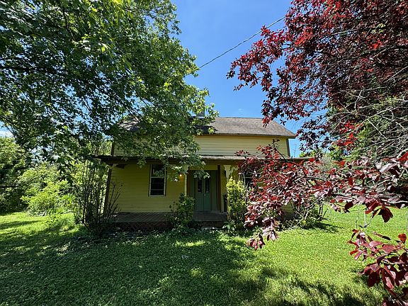 3rd image of 2342 Valley Creek Rd