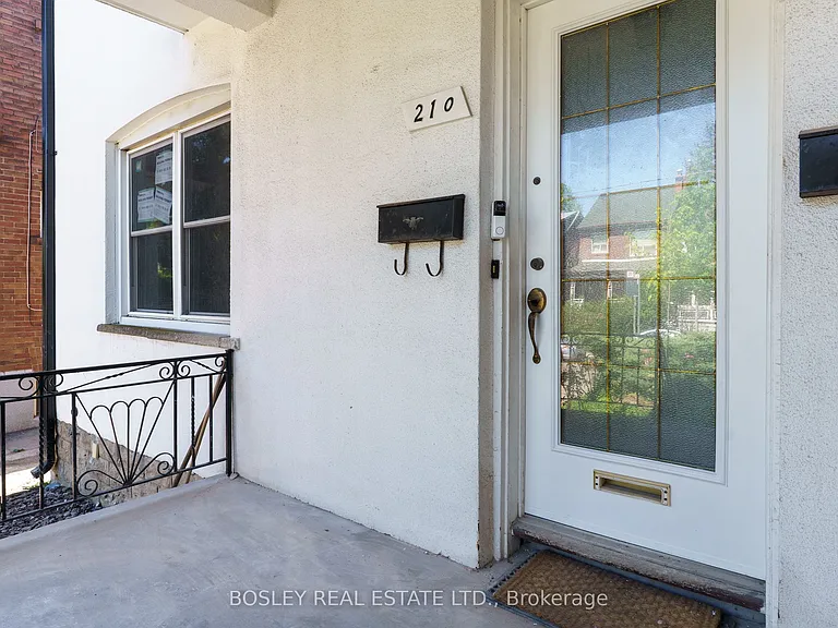 210 Westmount Ave #1 — Photo 46