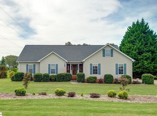 115 N Silver Ridge Dr, Greer, SC 29651