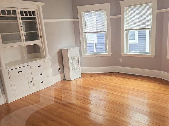 3rd image of 288 Medford St #1