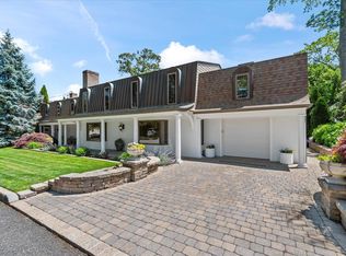 23 Forest Rd, Kings Park, NY 11754