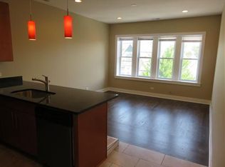 3639 W Shakespeare Ave APT 2W, Chicago, IL 60647
