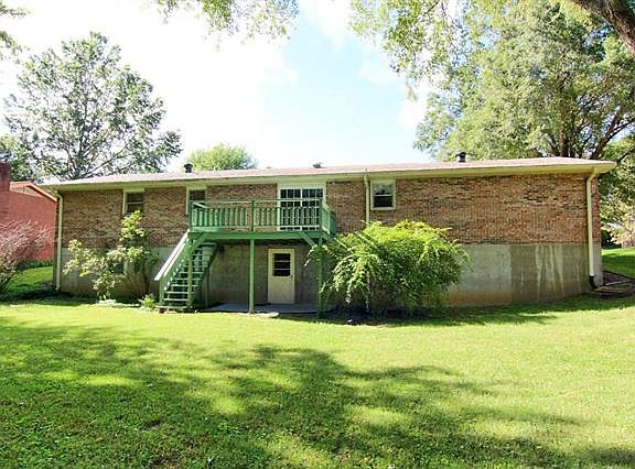 5th image of 2119 Kenneth Dr