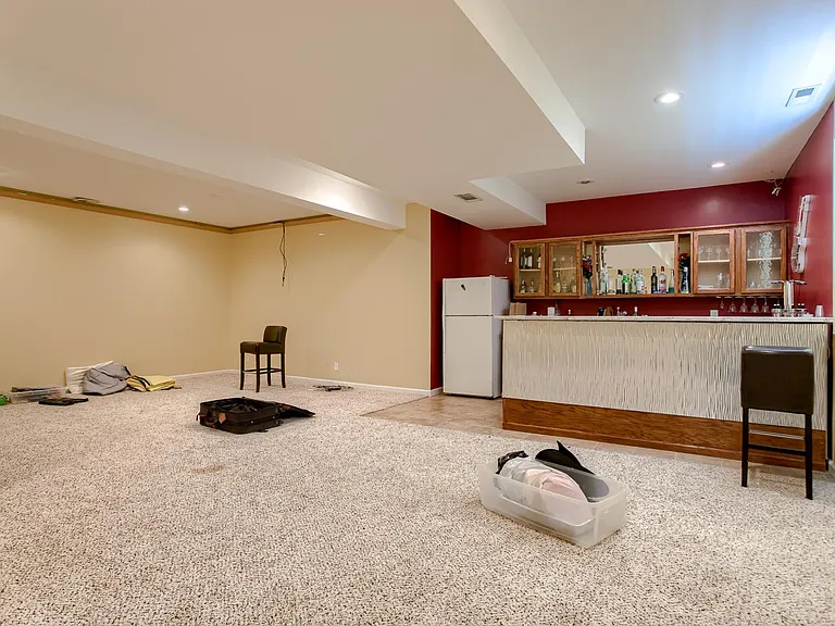 17015 Briar St — Photo 8
