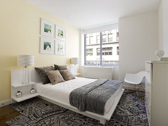 5th image of 260 W 26th St APT 11O